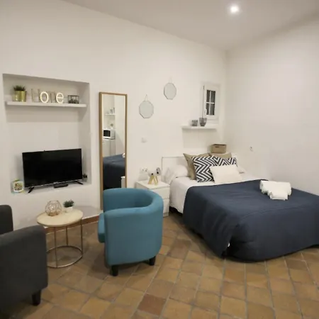 San Esteban Bajo Apartment *